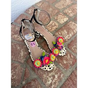 Betsey Johnson Floral Block Heel Sandals Black White Spotted Striped  Size 5.5
